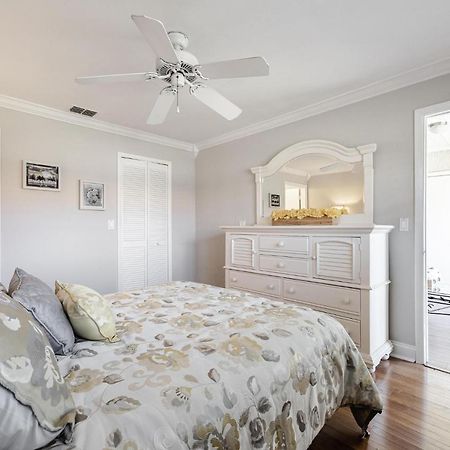 Association, Tennis Courts And Pool, Sleeps 4 - Cinnamon Cove Cozy Condo フォートマイヤーズ エクステリア 写真