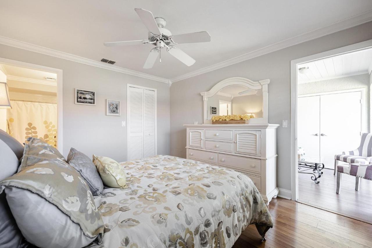Association, Tennis Courts And Pool, Sleeps 4 - Cinnamon Cove Cozy Condo フォートマイヤーズ エクステリア 写真