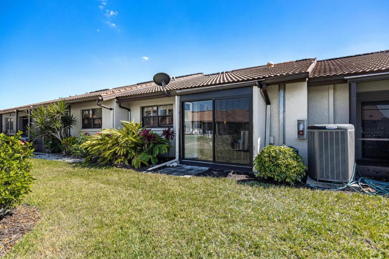 Association, Tennis Courts And Pool, Sleeps 4 - Cinnamon Cove Cozy Condo フォートマイヤーズ エクステリア 写真
