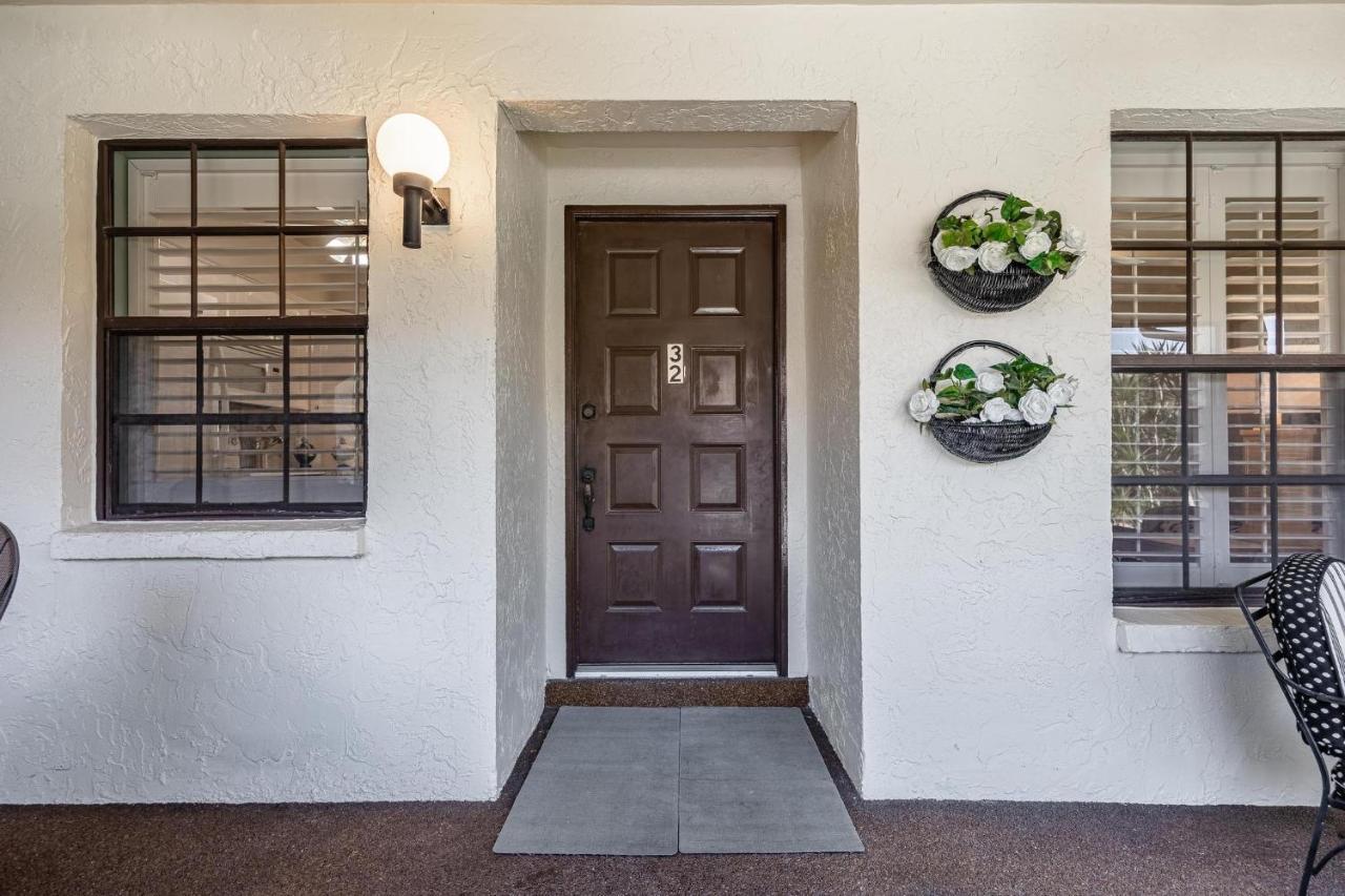 Association, Tennis Courts And Pool, Sleeps 4 - Cinnamon Cove Cozy Condo フォートマイヤーズ エクステリア 写真