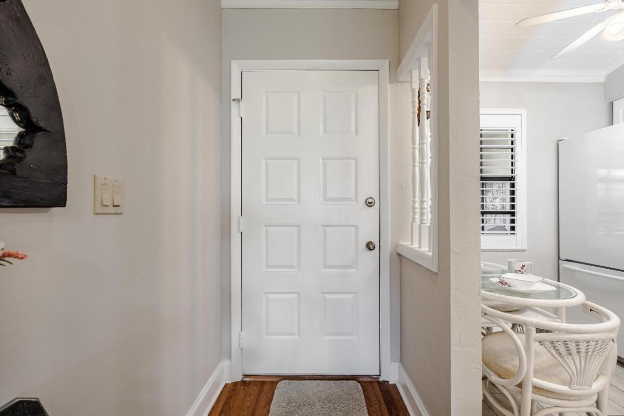 Association, Tennis Courts And Pool, Sleeps 4 - Cinnamon Cove Cozy Condo フォートマイヤーズ エクステリア 写真